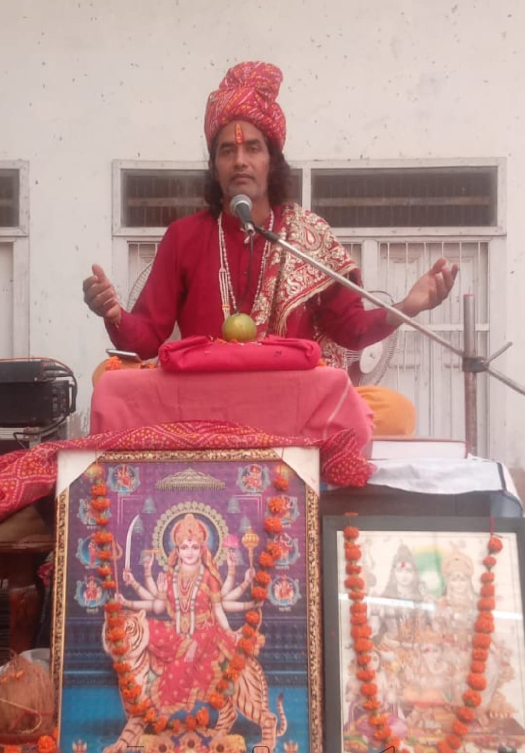 Narrated the origin and killing of Mahishasura.