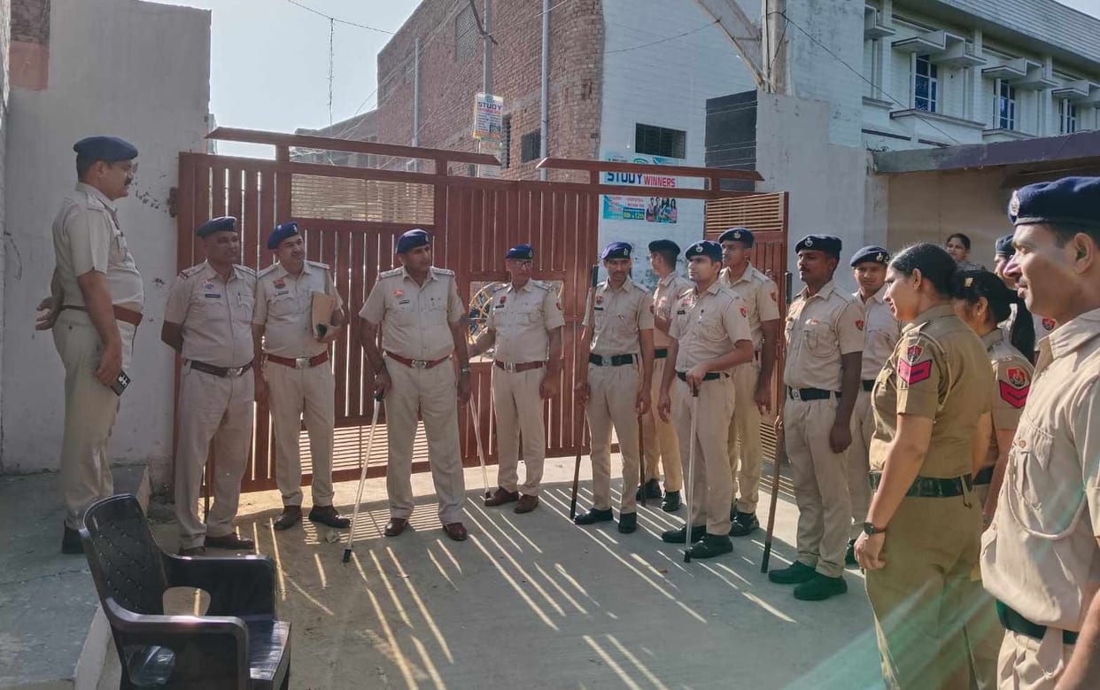 2200 policemen and eight companies of paramilitary forces were deployed for voting in the district.