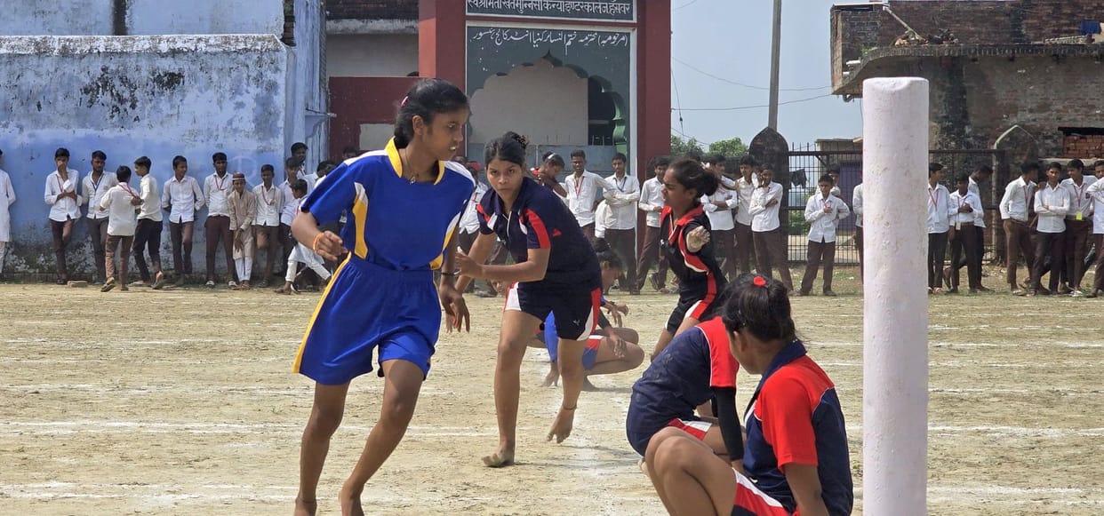 Kichchhauchha was dominant among the boys and Hanswar was dominant among the girls