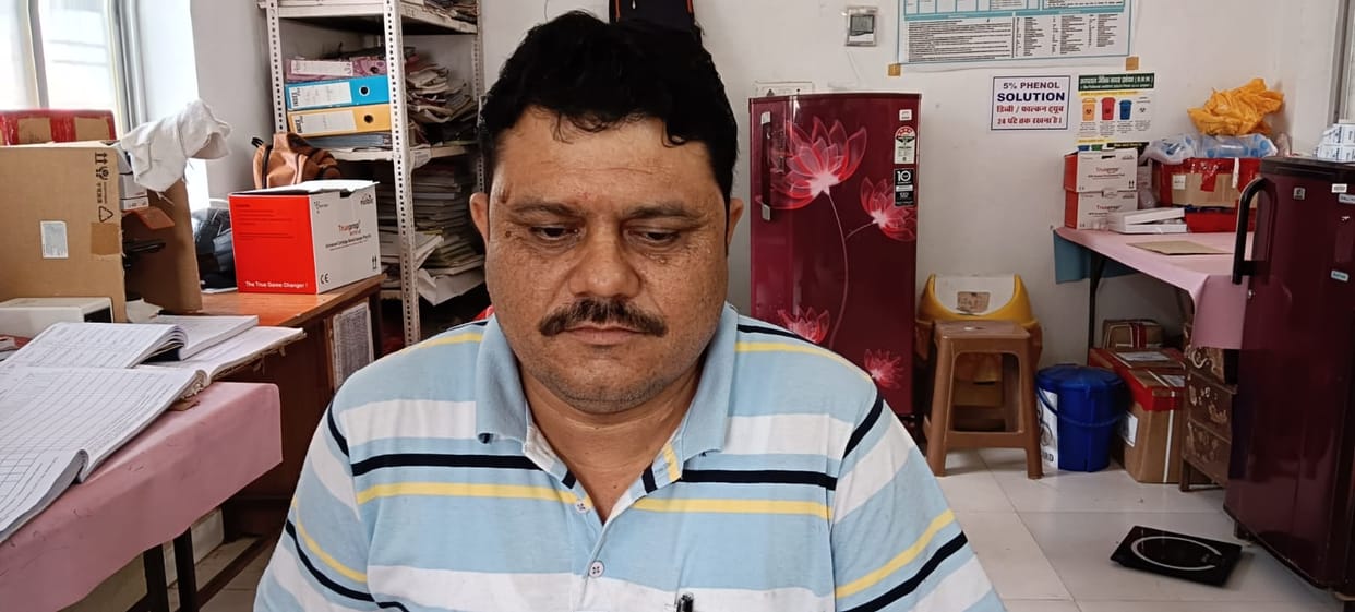 Damoh One and a half month old baby died due to milk getting trapped in lungs, not due to wrong vaccination