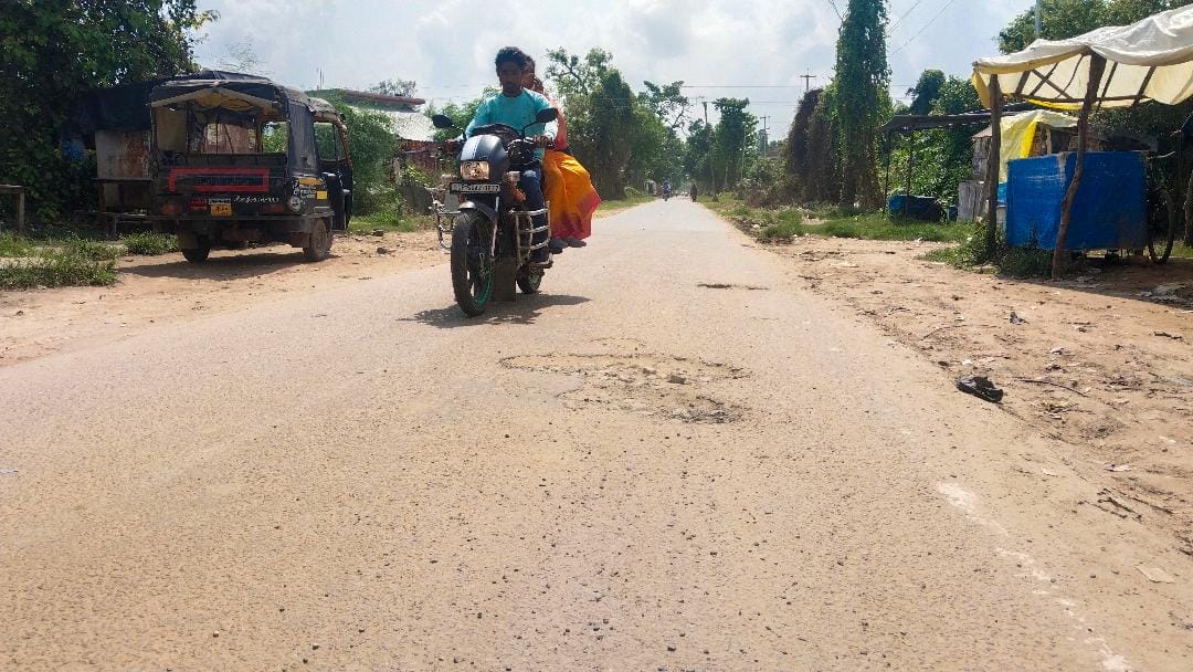 Two km four lane will be built, 21 km road will be seven meter wide