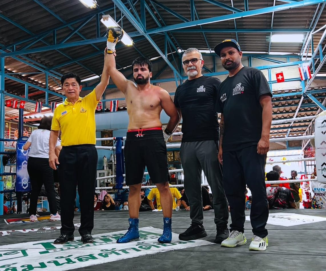 Sumit won gold medal in pro boxing in Thailand