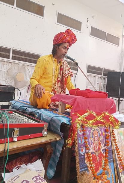 Listening to the story relieves suffering: Pandit Hemraj