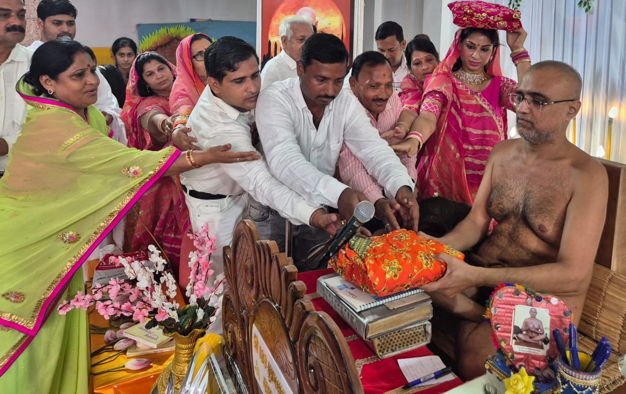 Diksha Mahotsav in Digambar Jain Temple