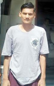 A youth from Sambhal took a teenage girl to Mumbai after luring her into love trap