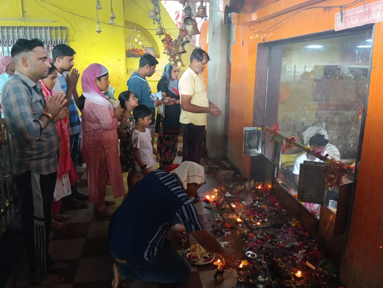 Skandmata, the fifth form of Goddess Durga, was worshipped