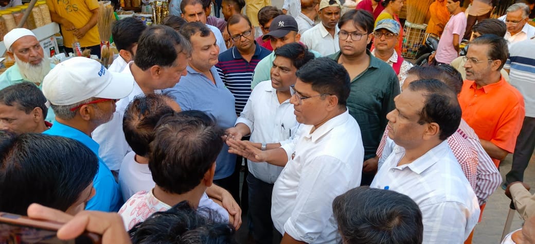 Food department team and traders reached to raid