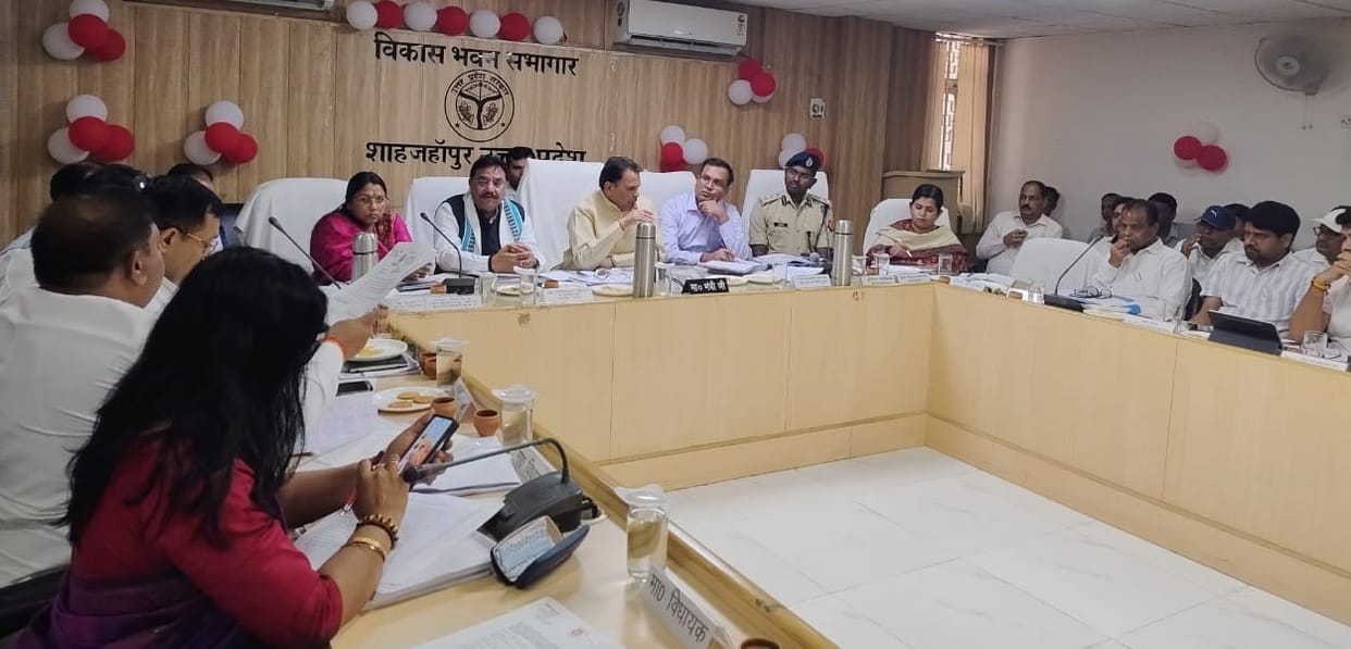 Give compensation to farmers for loss of crops: Minister in charge
