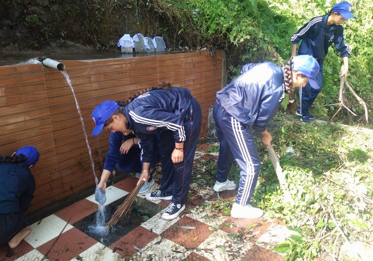 Volunteers improved village roads
