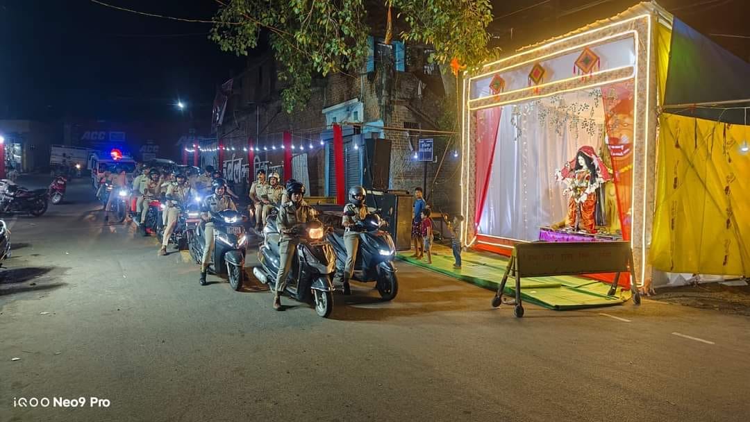 एसपी ने दिए पुलिसकार्मियों को निगरानी करने के निर्देश