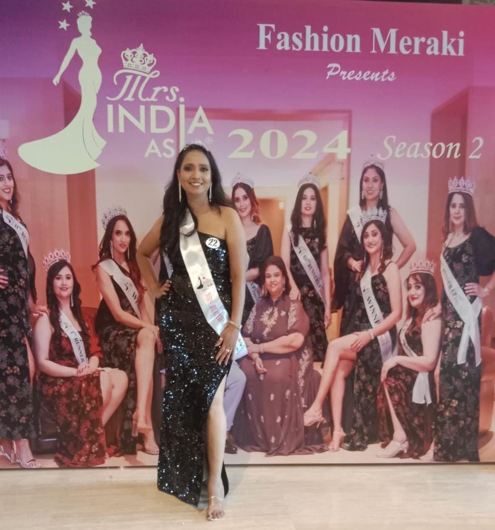 Anita Chopra becomes Mrs. Beautiful Smile
