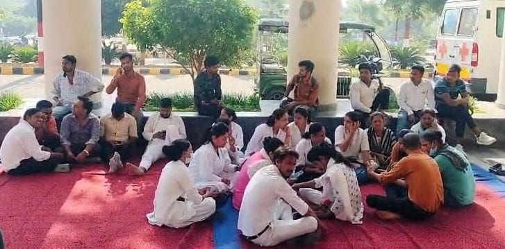 Honorarium will be given in three days, medical college employees returned to work