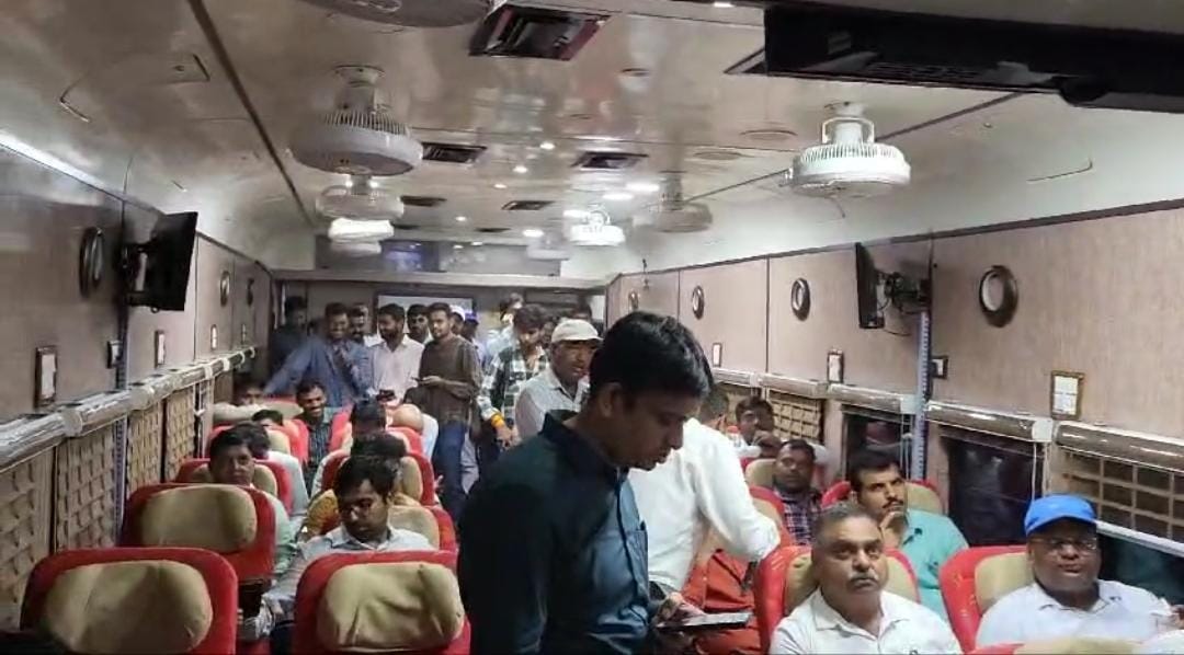 Damoh Inspected the third railway line by running the train at a speed of 120 km