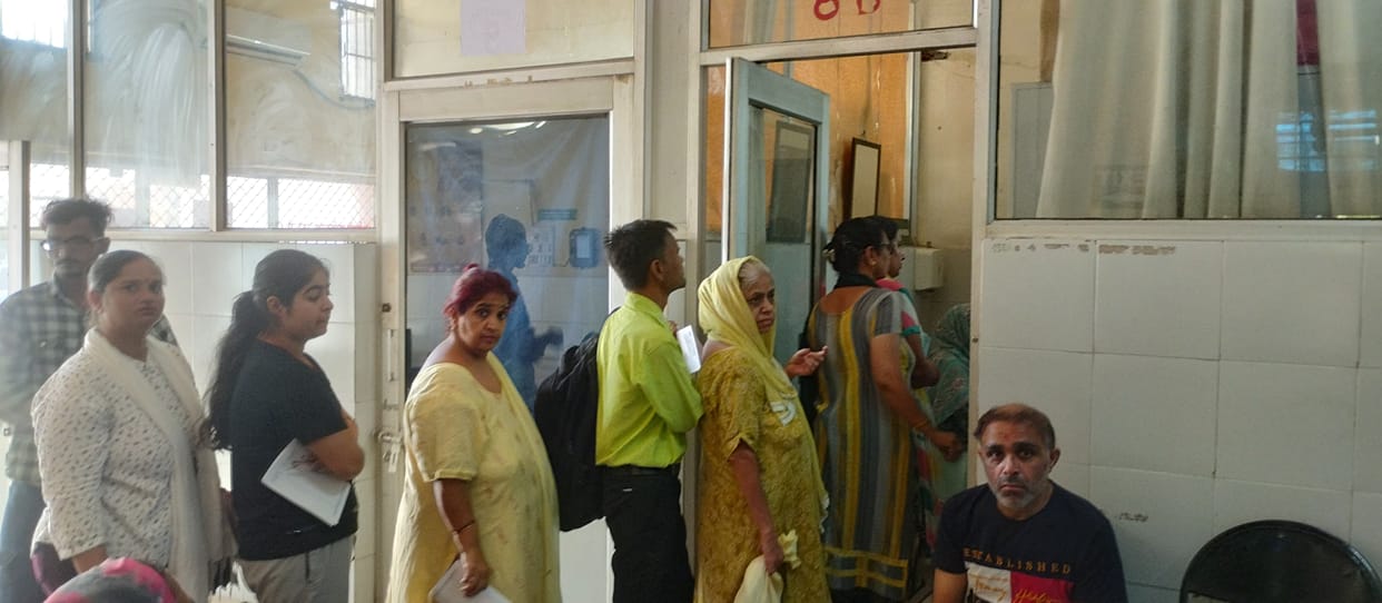 The risk of blindness is increasing due to gadget addiction, 40 patients are coming every day