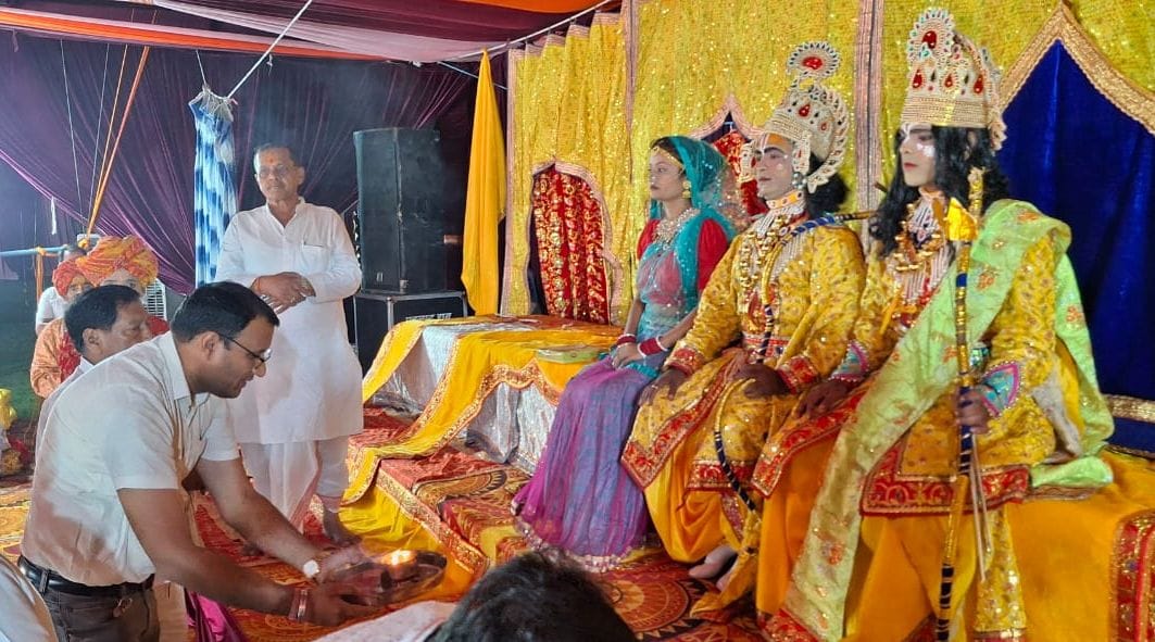 The audience became emotional during the staging of Ram's exile