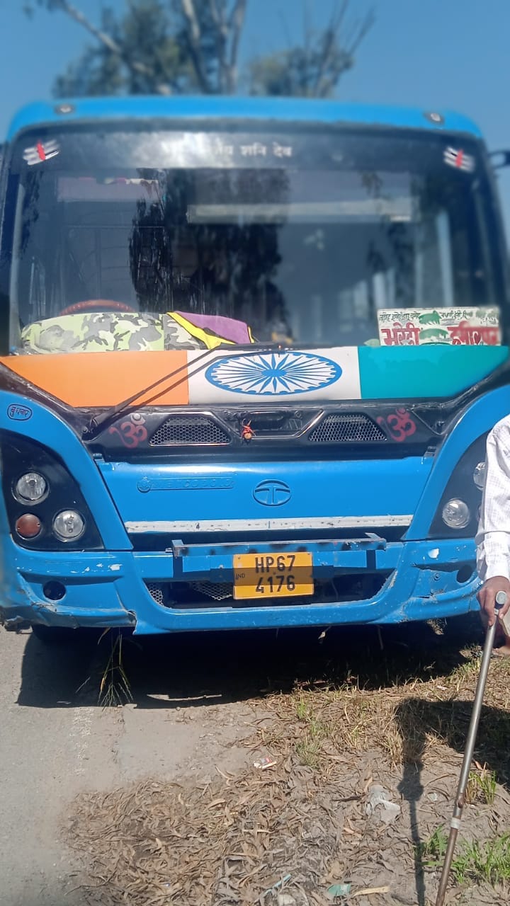 Tire of government bus burst at sharp turn, passengers narrowly escaped