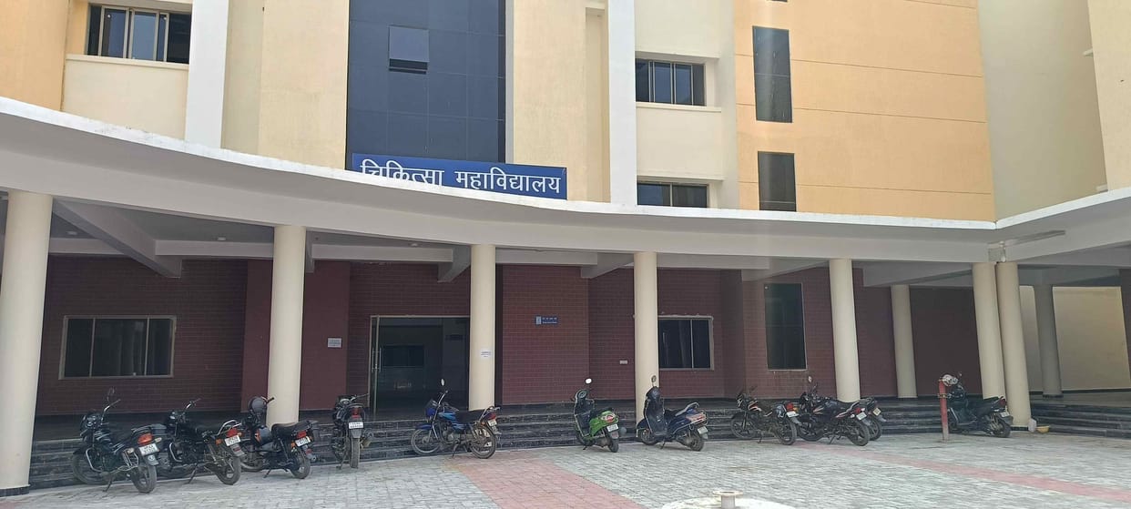 A 100-bed nursing college will be built near the medical college