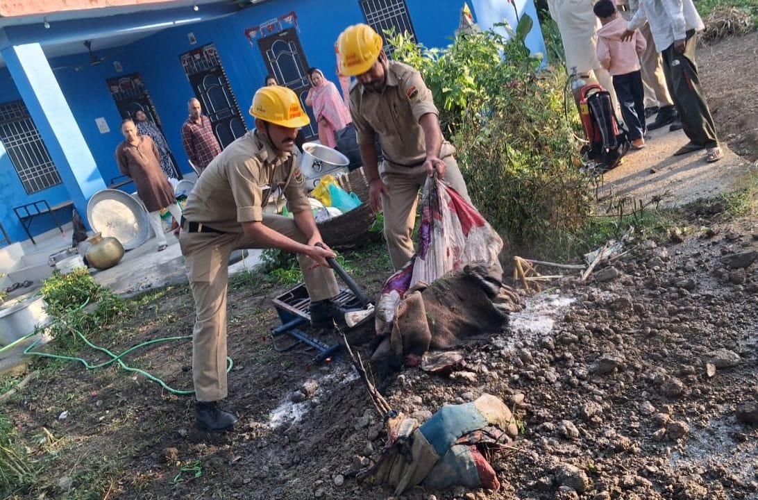 Fire broke out in kitchen due to leakage in gas cylinder
