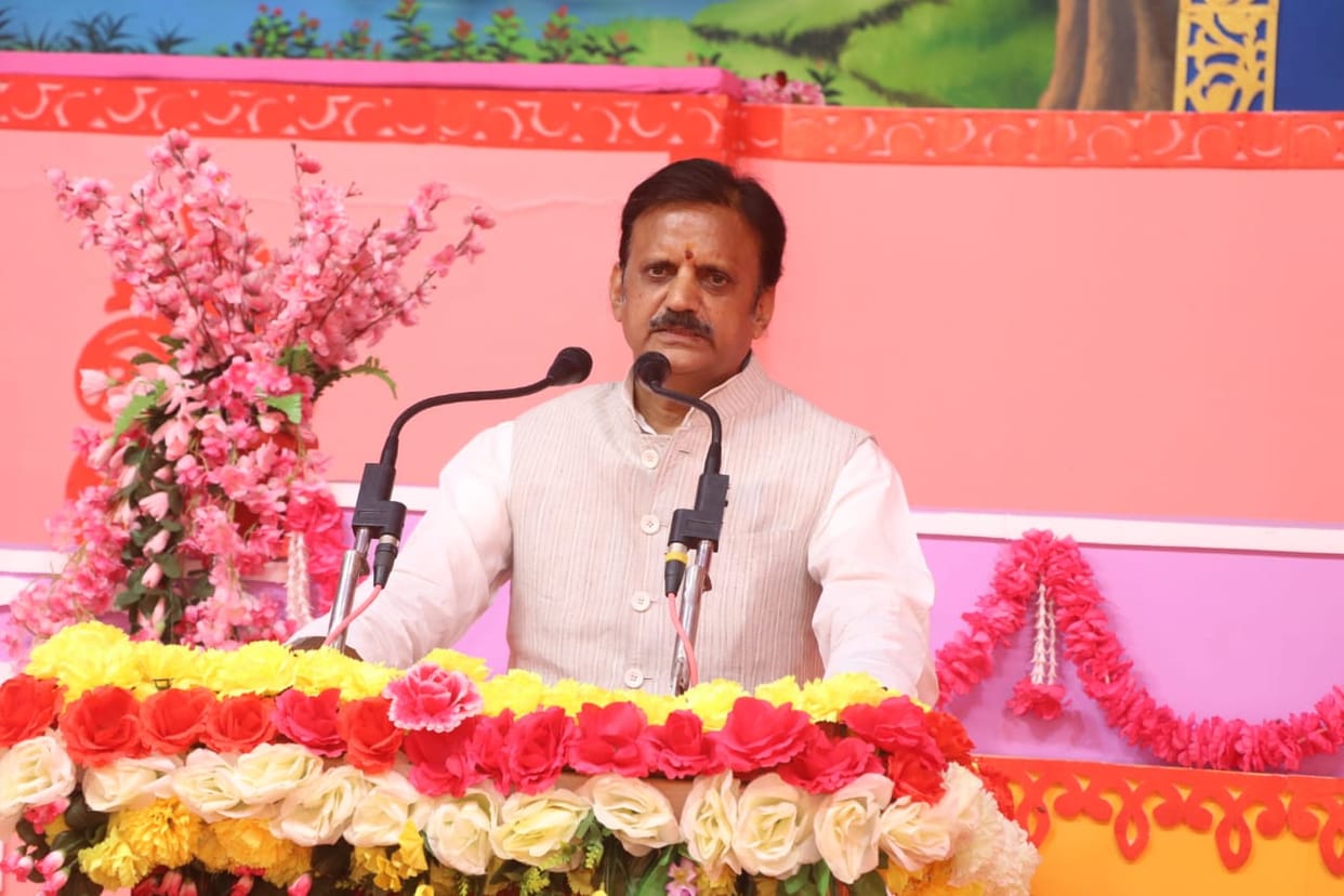 Shahdol Deputy CM Rajendra Shukla said We do not want such development that our children become cultureless
