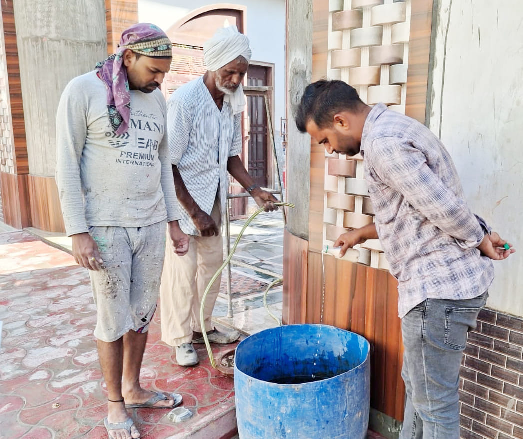 After receiving dengue case, the department conducted a survey, gave notices after finding larvae at 6 places
