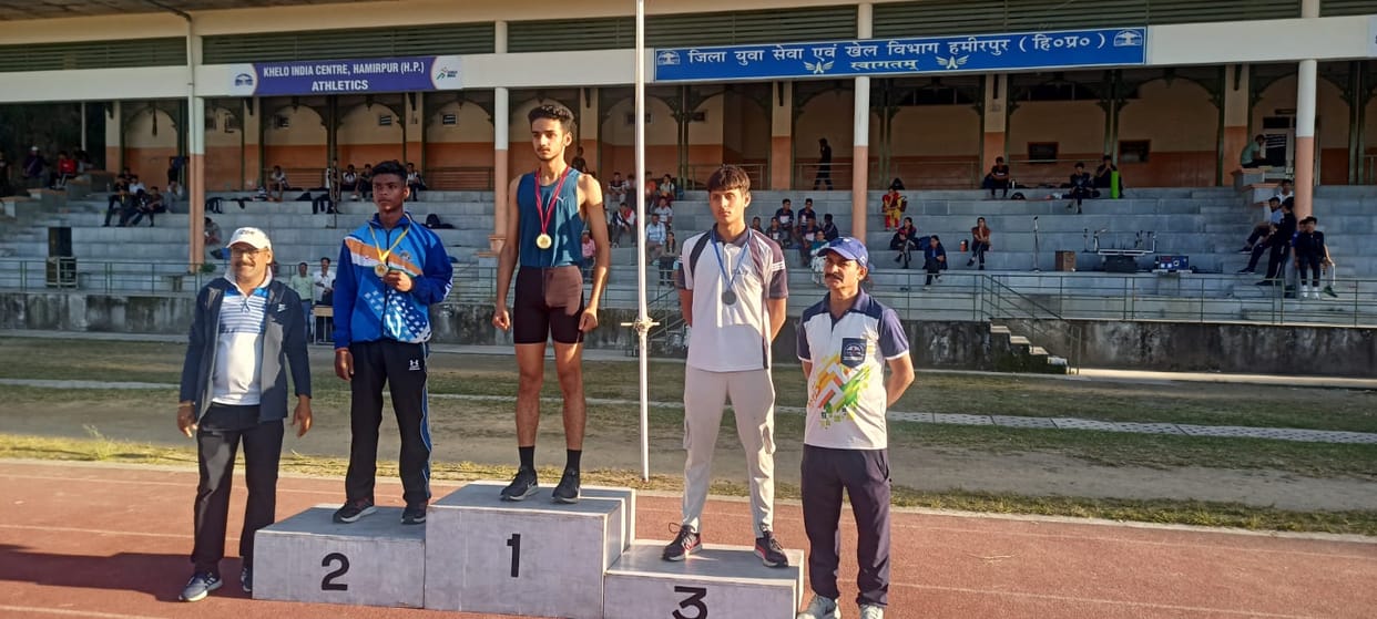 Ishant and Ankita first in 800 meter race