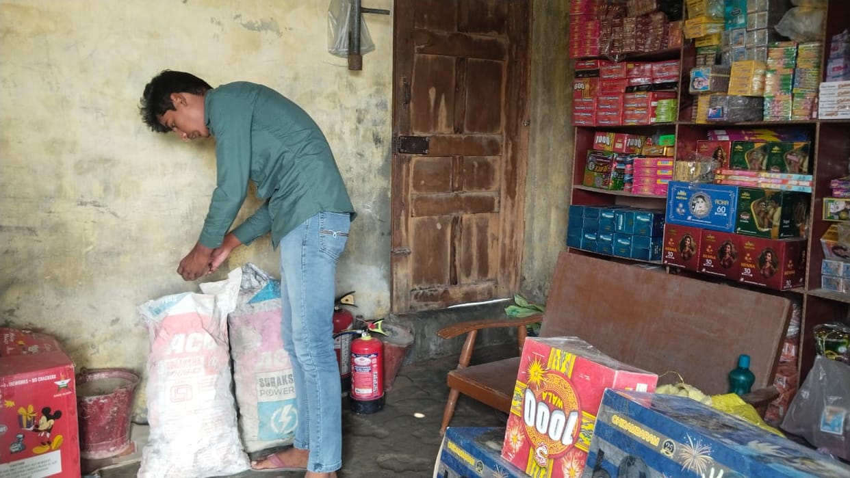 Firecrackers are being stored, alarm bells are ringing