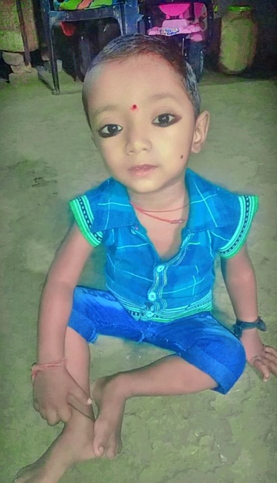 2 year old innocent died due to wall collapse On the day of festival IN Sagar