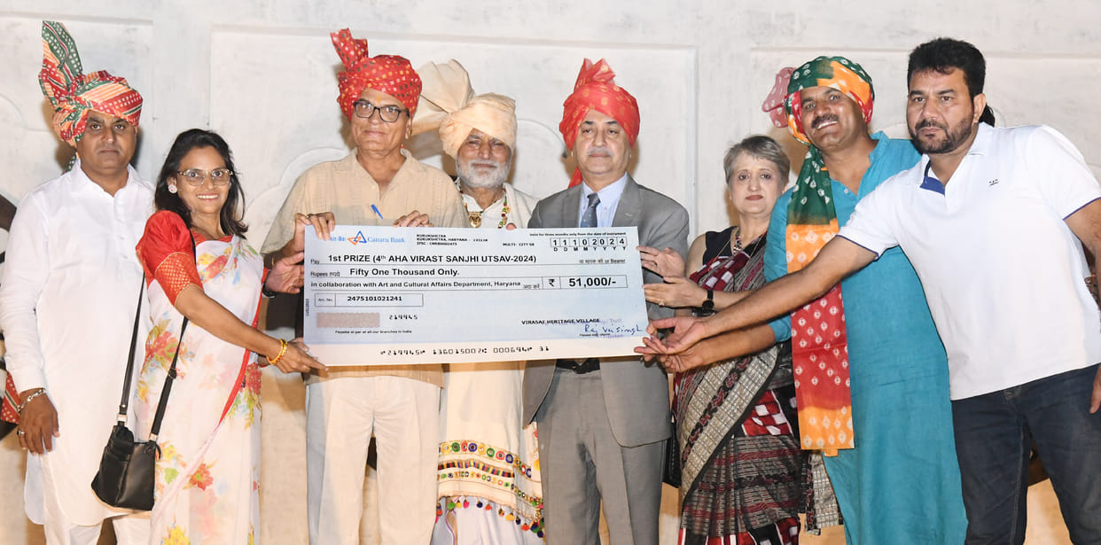 Meenakshi of Hisar won the first prize of Rs 51 thousand
