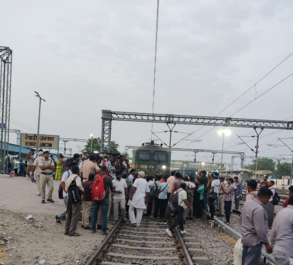 Demonstration of angry passengers on the track due to change in train route