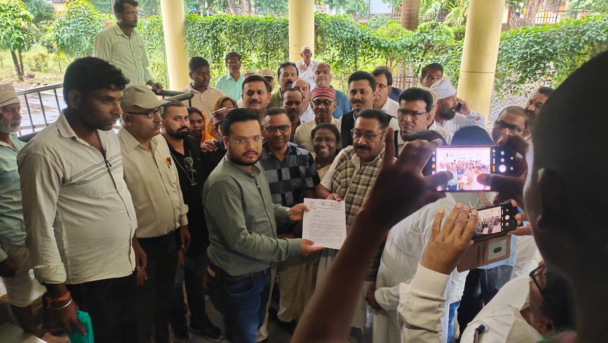 BJP's public representatives should stop incidents of rape of innocent girls.