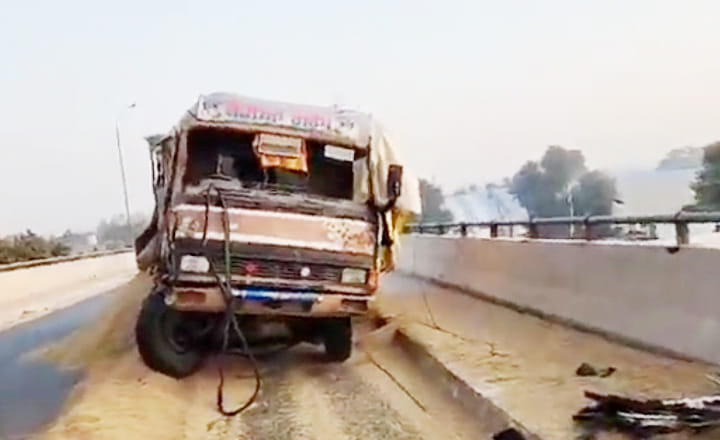 Trolley hits truck laden with paddy, road blocked due to paddy scattered on the road