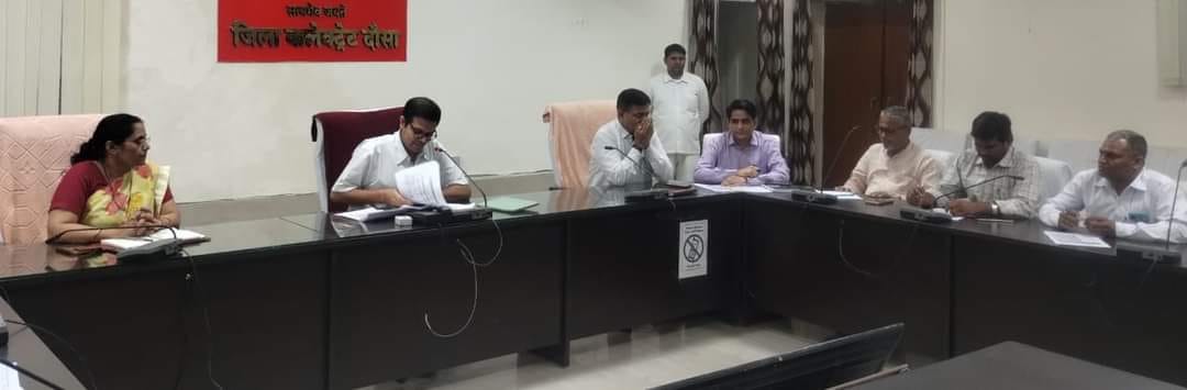 Dausa : Code of conduct implemented with announcement of by-elections, District Election Officer held meeting