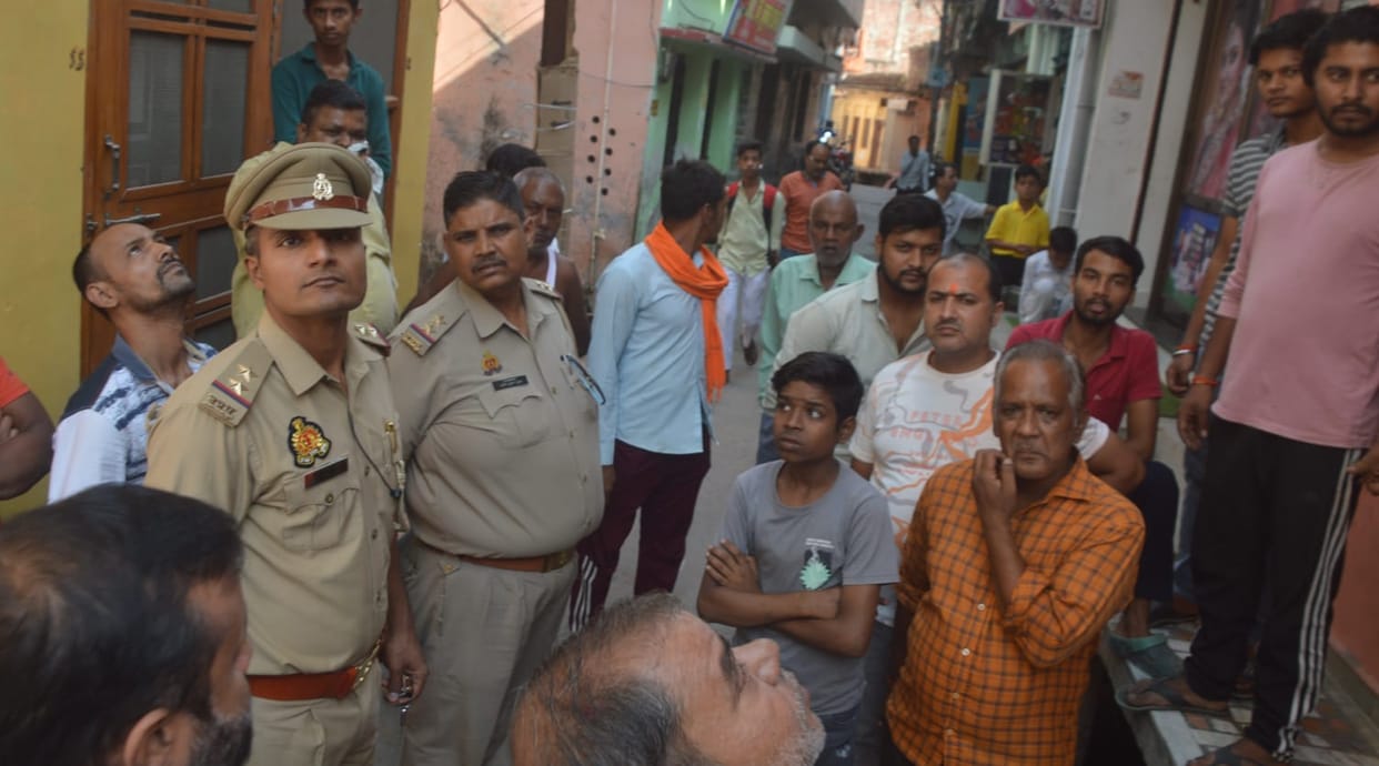 Noise of bricks being thrown continued for the second day, police increased vigilance