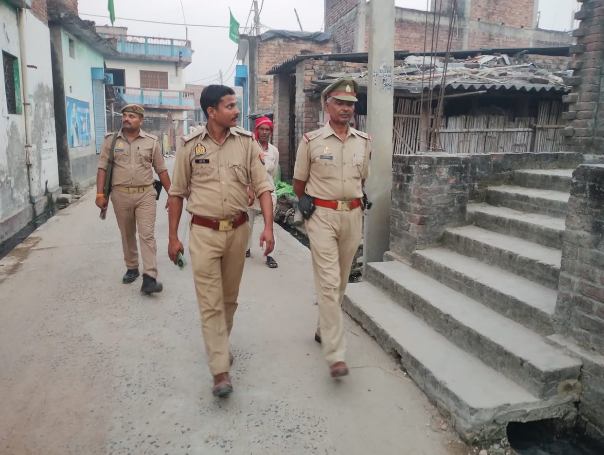 Police raids the houses of the accused, PAC guards the village