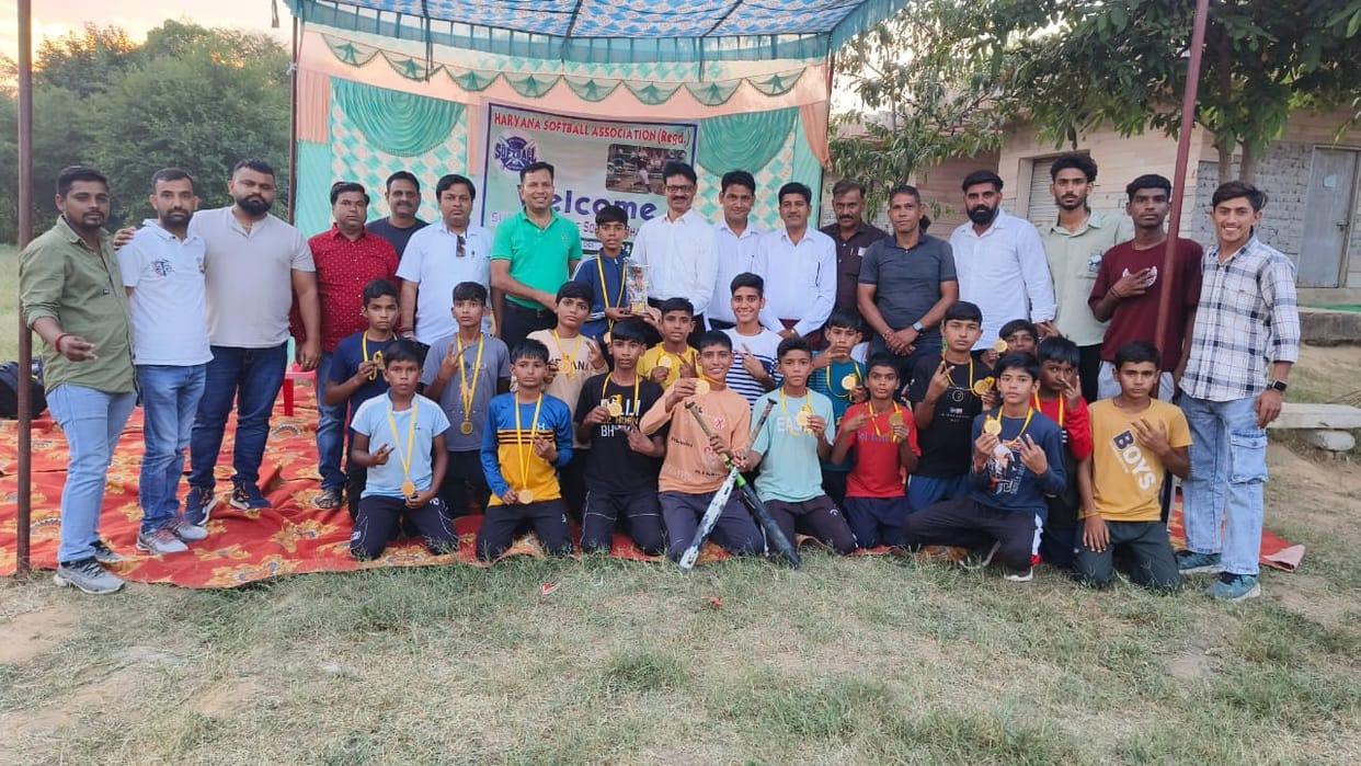 Hisar team won gold medal in softball