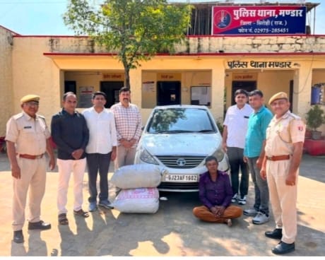 सिरोही। मंडार पुलिस द्वारा माटासन में नाकाबंदी के दौरान कार में ले जाया जा रहा गांजा जब्त कर 1
