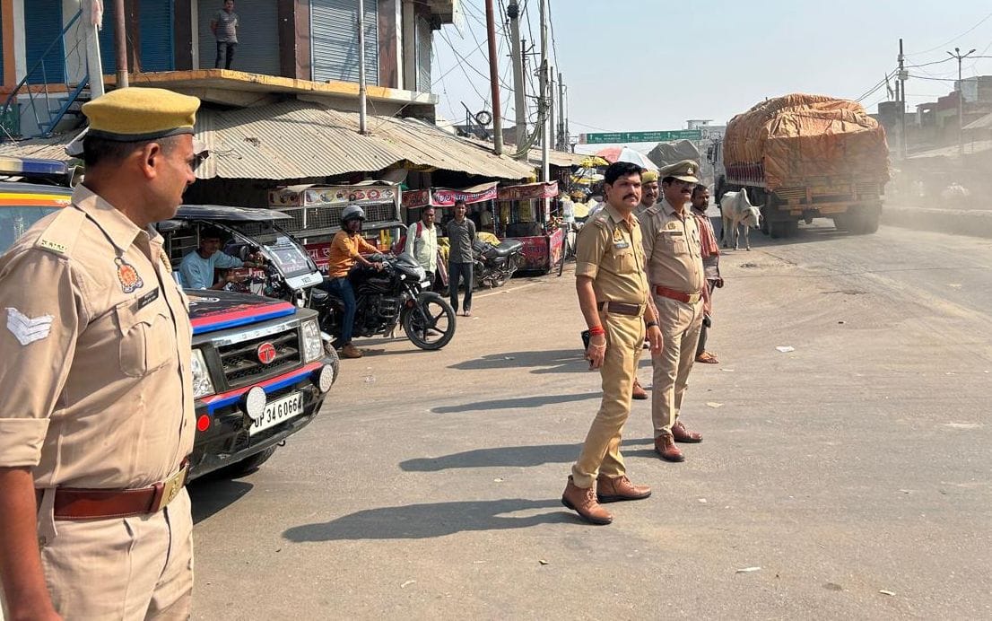 Closed Sitapur-Bahraich border opened after 32 hours