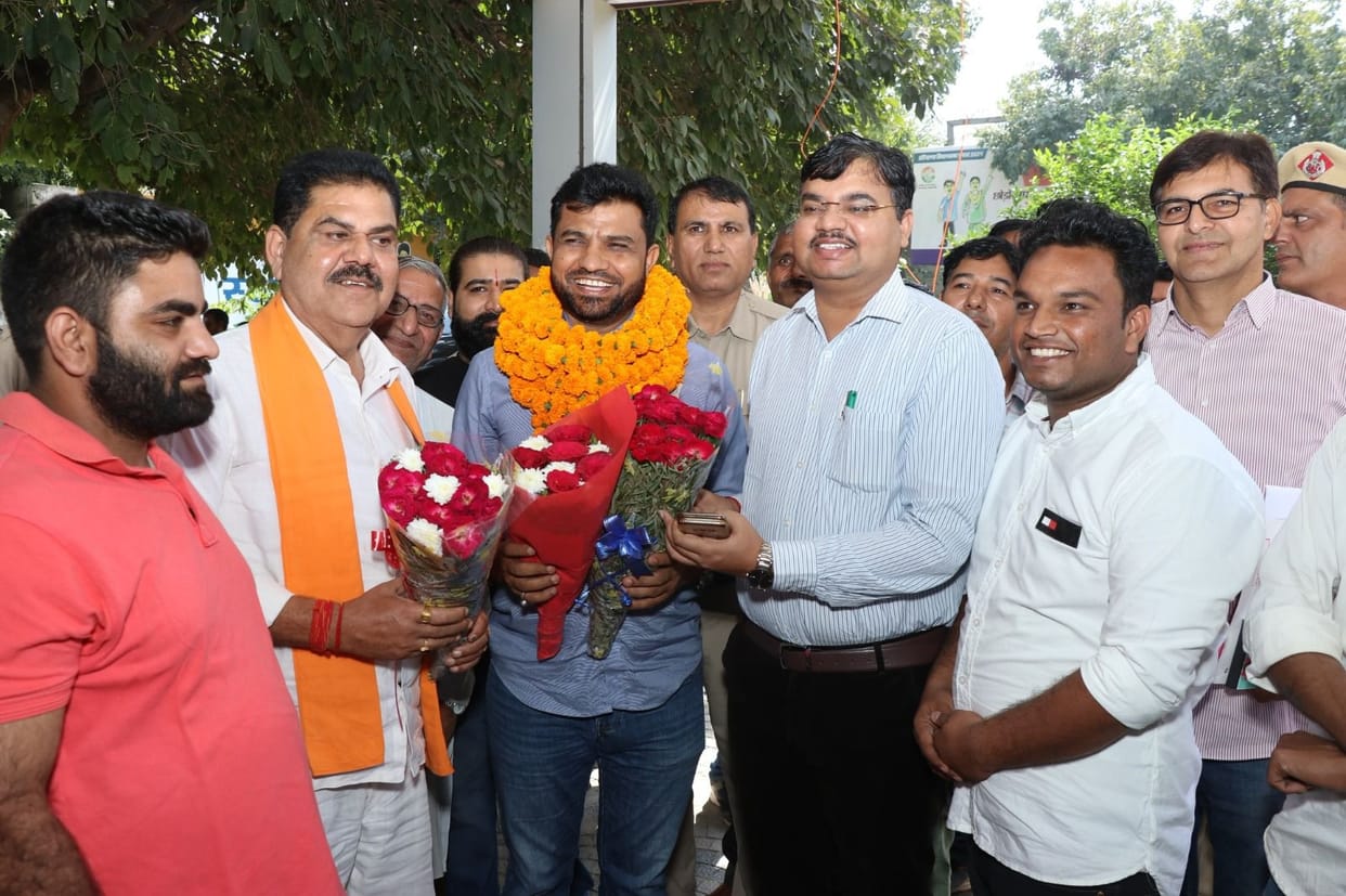 MLA angry over working style of Municipal Corporation and public health workers