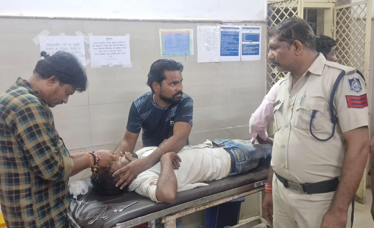 damoh Brothers riding a bike returning with fertilizer were hit by a tractor