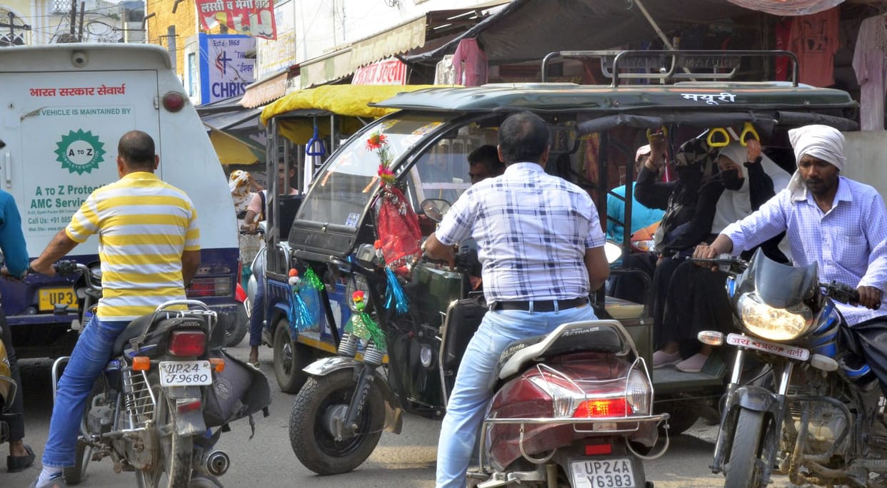 City's traffic system disrupted, police could not put number on auto