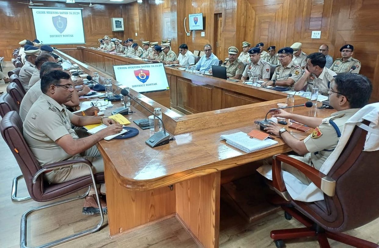 Action should be taken to confiscate the property of smugglers: SP