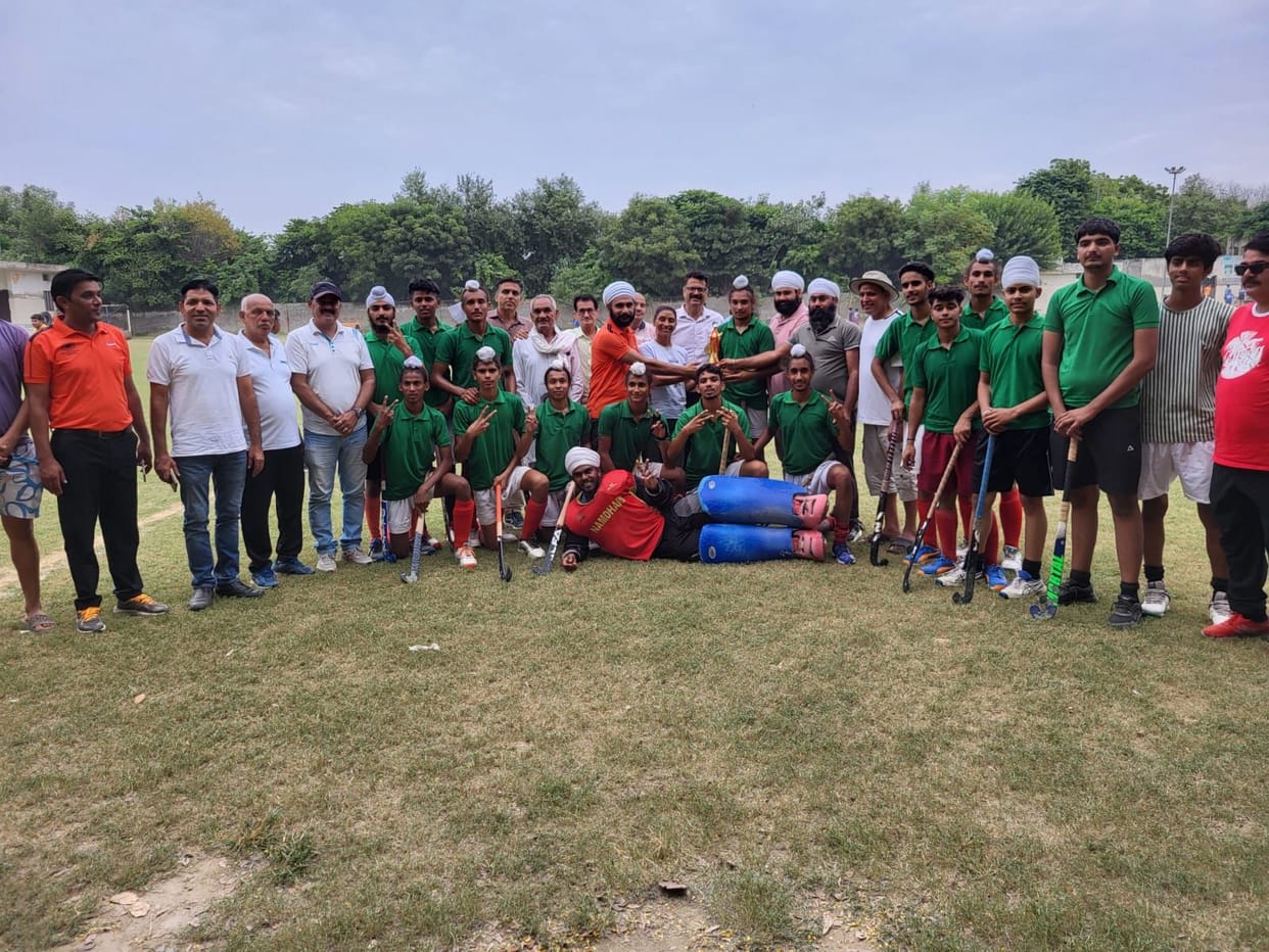 State level school competition: Sonipat becomes overall champion in weight lifting