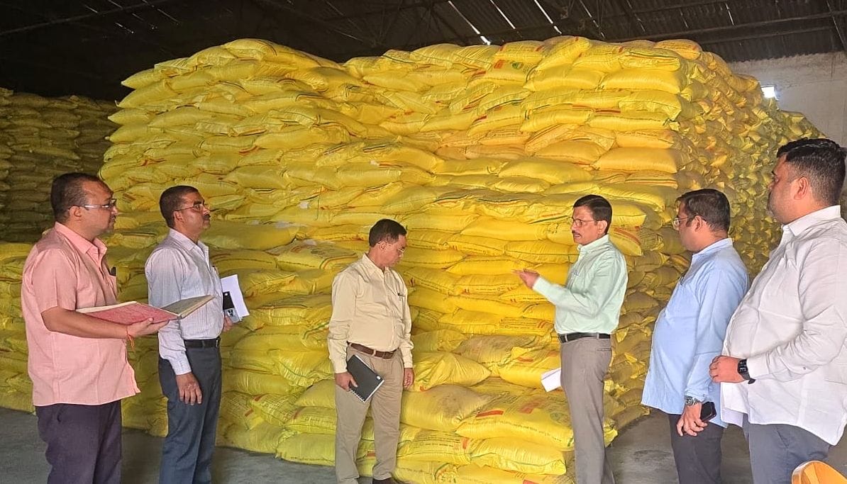 Investigation of 73 fertilizer establishments, license of two suspended
