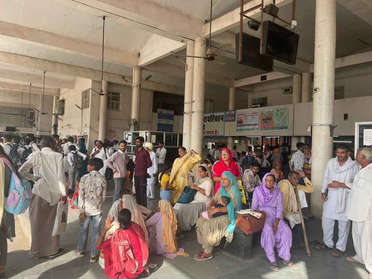 77 buses from Sirsa went to Panchkula, people faced problems on rural and long routes.