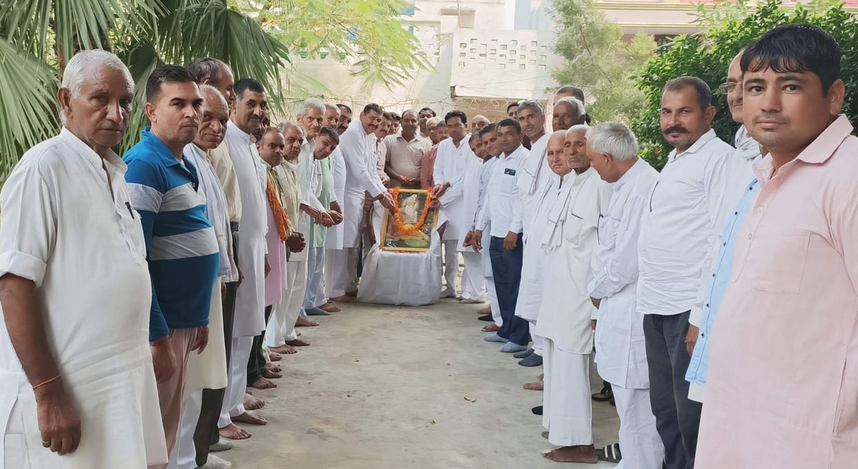 Former MLA Rajendra paid tribute to Maharishi Valmiki