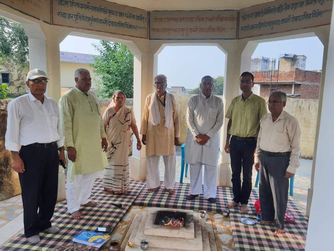 Havan performed on Valmiki Jayanti in Arya Samaj