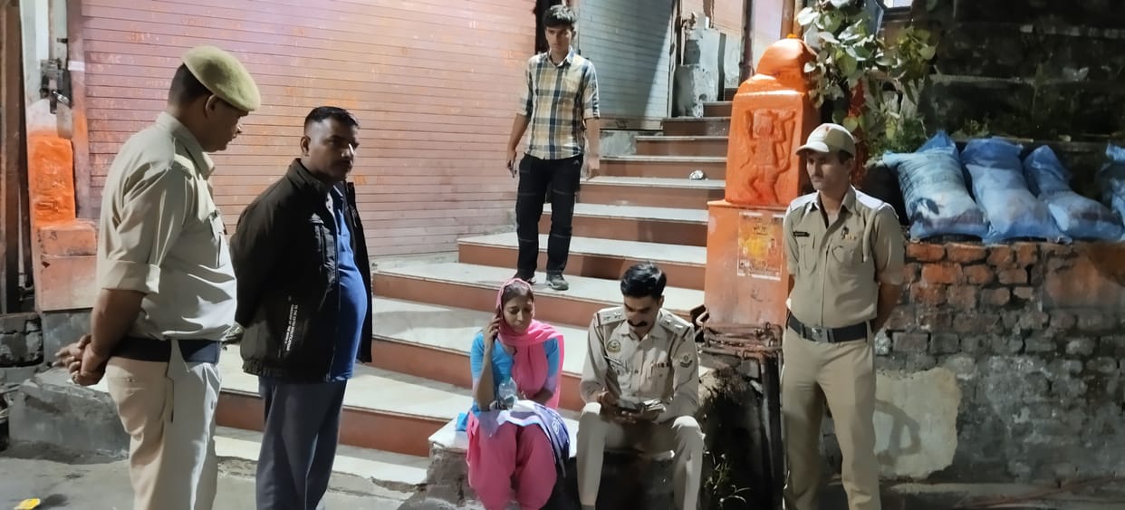 Unhappy from home, the girl reached Chintpurni, police sent her back home