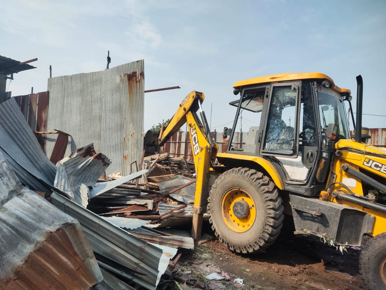 Ujjain News: Anti-encroachment action in Madina Colony for the preparations of Simhastha fair