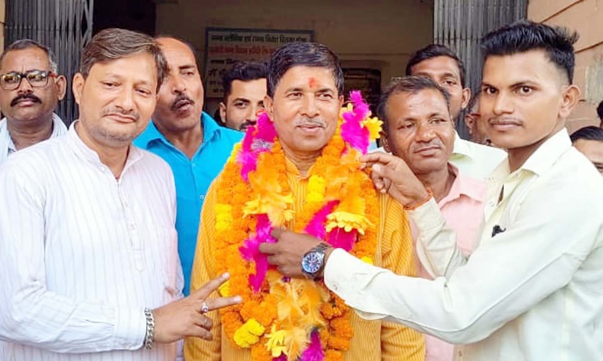 Mahendrapal in Puwayan, Trivendra Singh in Roja became president of sugarcane committee.
