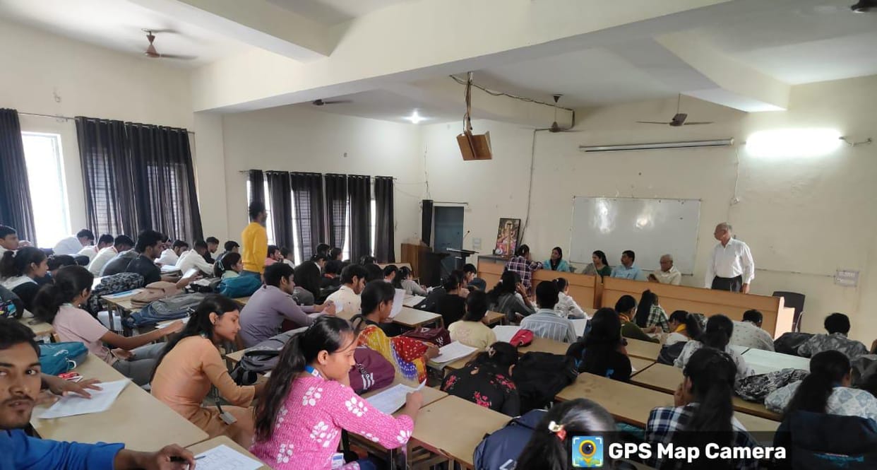 Important role of youth in rebuilding the nation: Dashrath